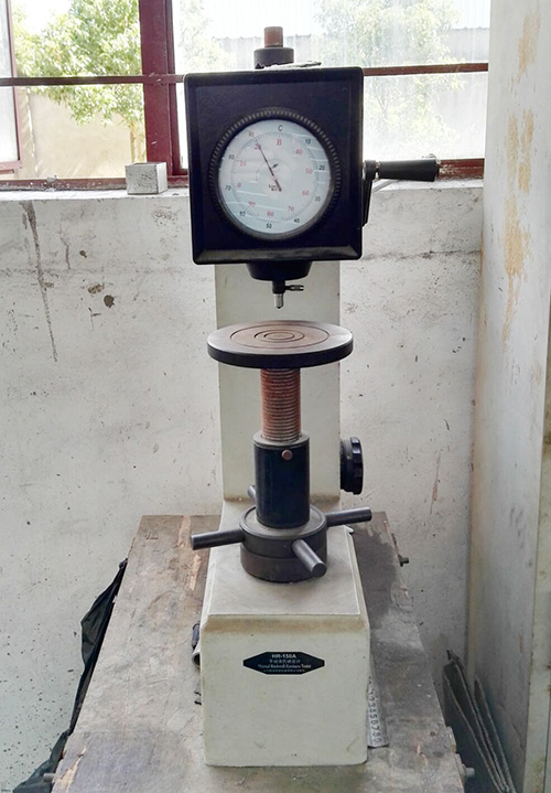 硬度試驗機(jī)